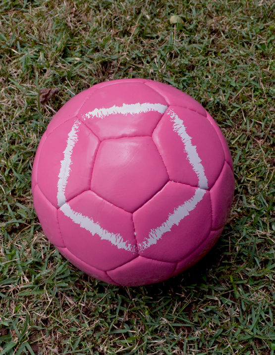 Caso imponer principal Bola de Campo Rosa – Combate ao Câncer de Mama – Play FC